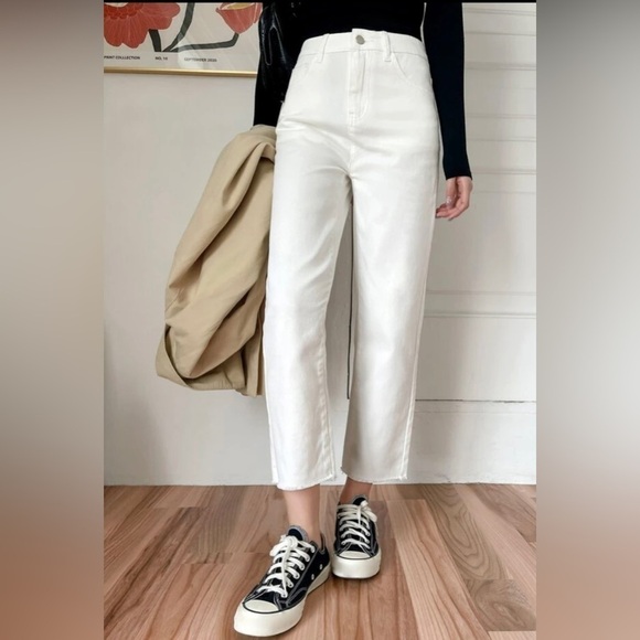 Dazy Denim - DAZY High Waist Straight Leg White Jeans Women’s Small Brand New